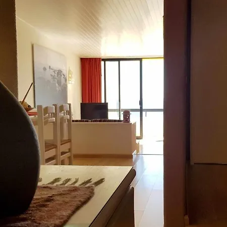 Ocean View Apartment *